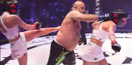 Escándalo por una pelea de MMA entre un hombre y dos mujeres