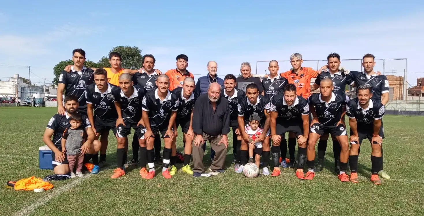 FOTO LIGA TANDILENSE DE FÚTBOL Juventud Unida consiguió su primera victoria.