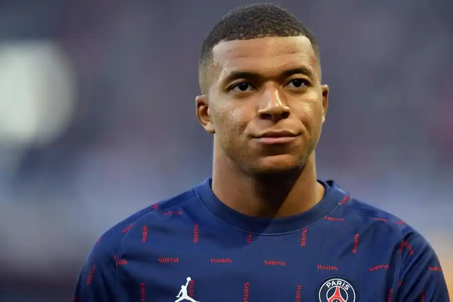 Mbappé definió si se queda en el PSG o se va al Real Madrid