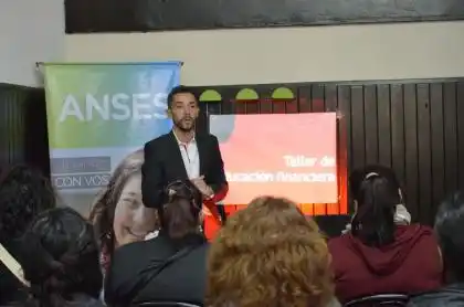 ANSES: capacitación financiera para jubilados y padres AUH