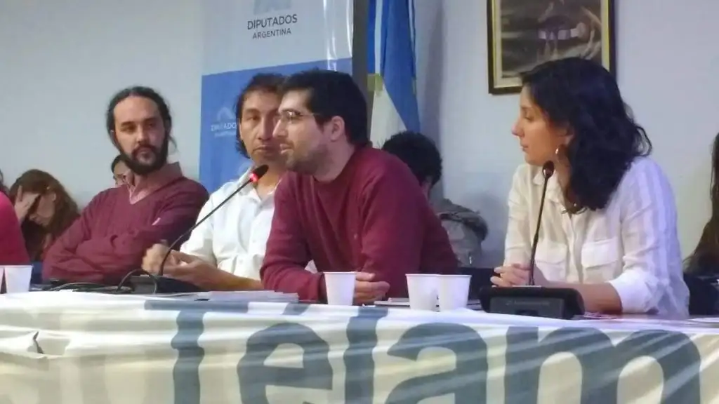 Se presenta el libro "Télam, el hecho maldito"