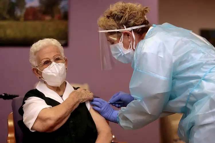 Cómo y cuándo inscribirse para recibir la vacuna contra el Coronavirus