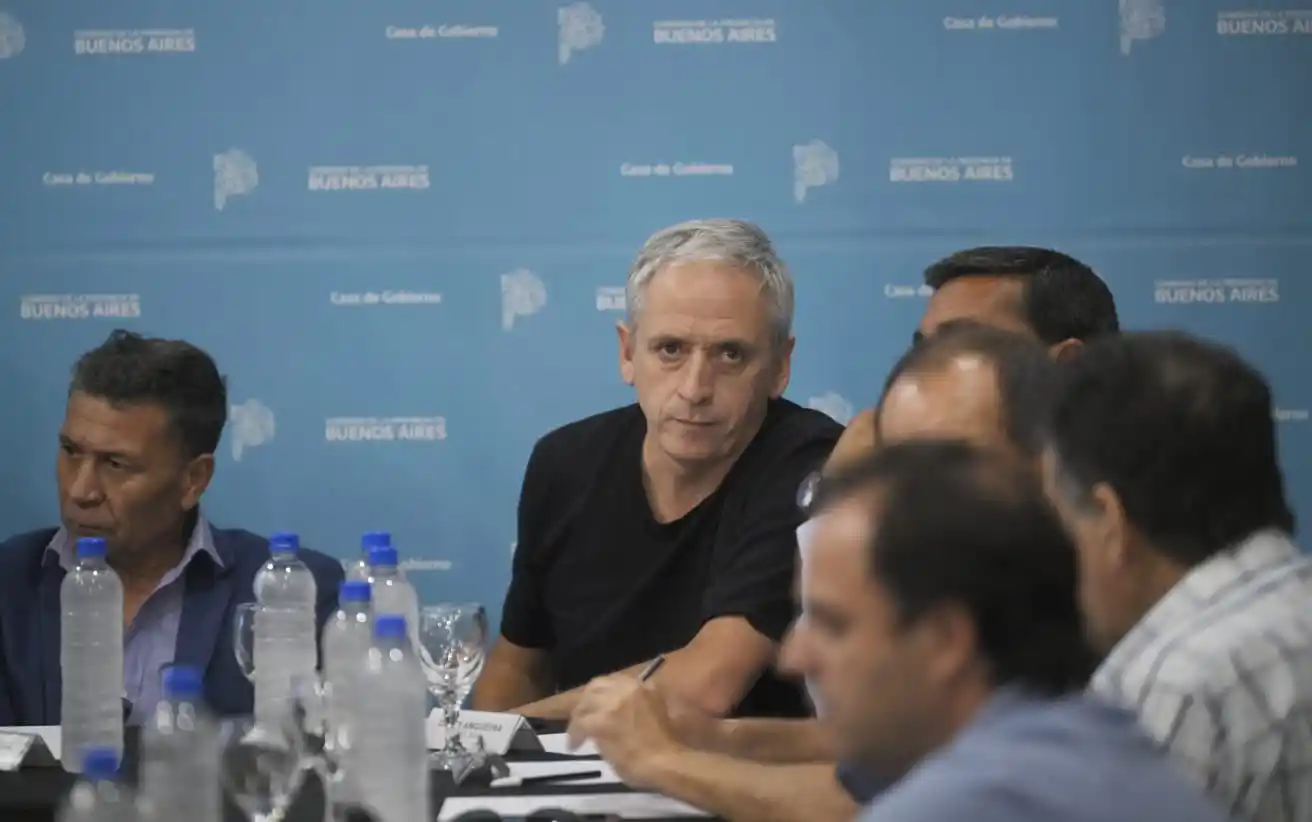 Javier Gastón analizó cómo afecta la crisis económica en su distrito.