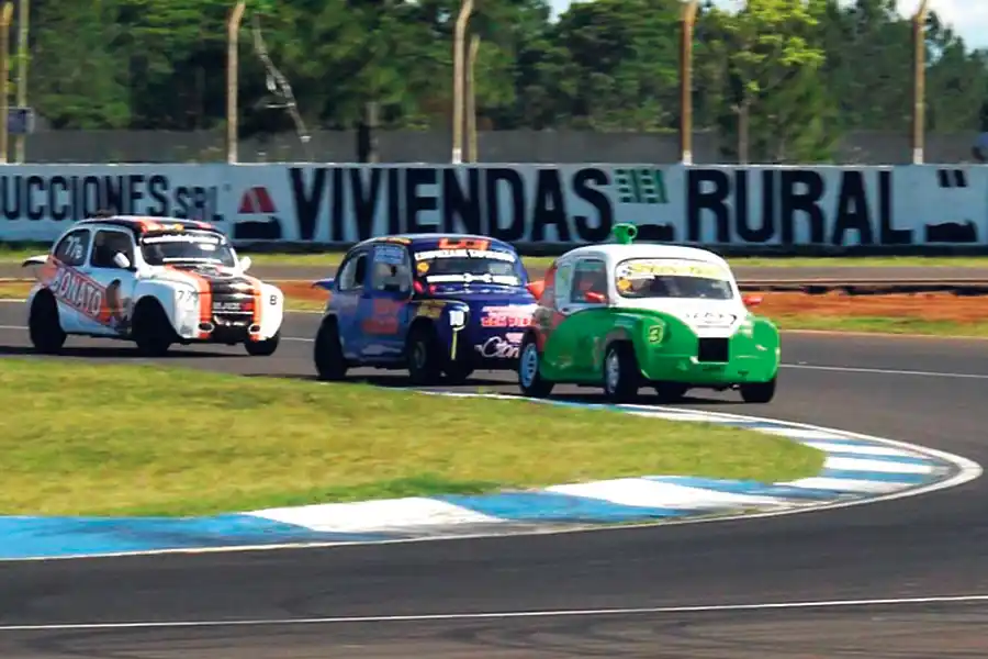 Ricardo Droqui se coronó bicampeón de la Clase A de CE 850