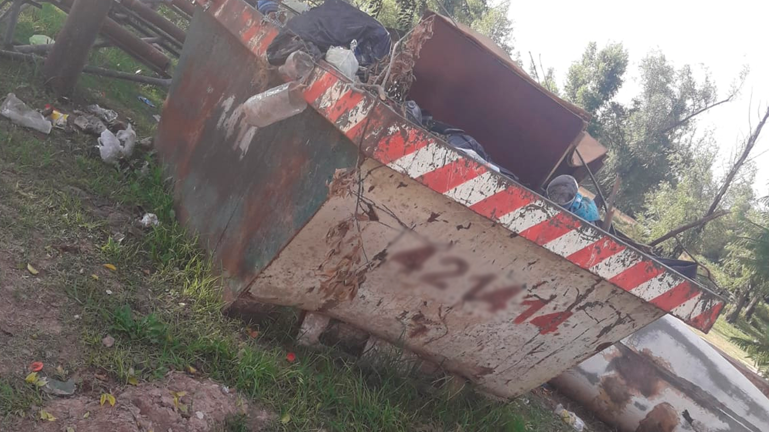 Reclamo: “Por favor, que retiren el volquete”