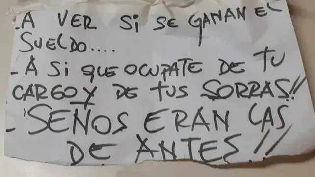 Sin límites: amenazaron a maestras y dejaron 40 balas en el ingreso a una escuela de Rosario