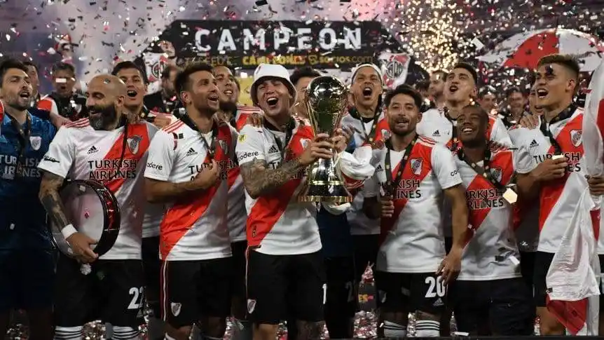 River goleó a Colón de Santa Fe y se quedó con el Trofeo de Campeones 2021