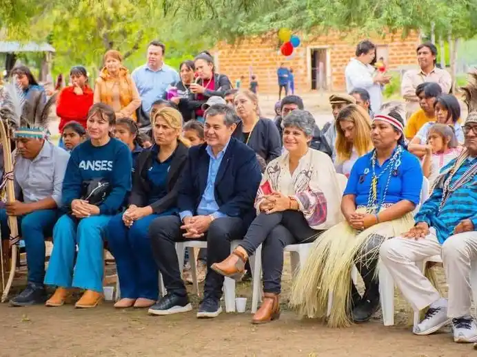Escándalo en Las Lomitas: Basualdo 
se reunió con un prófugo de la justicia