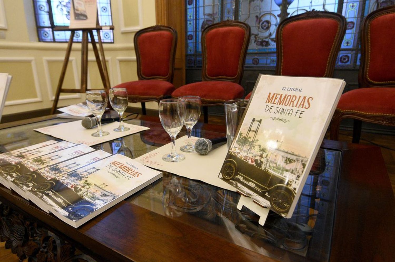 Se podrá encargar la publicación a los canillitas del barrio o en los kioscos de diarios y revistas de la capital santafesina. El precio es $8500.