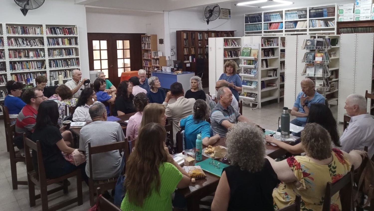 Encuentro Regional de Escritores en la Biblioteca Popular Manuel Obligado
