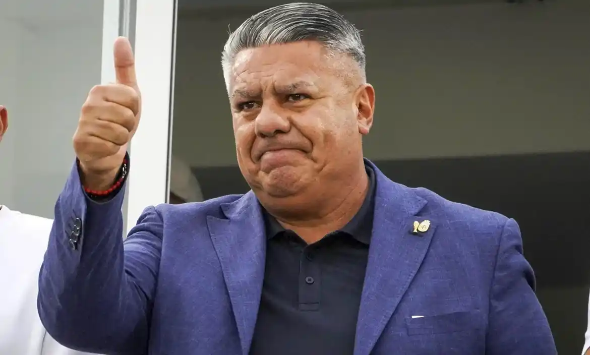 Vinculan a "Chiqui" Tapia con una mansión en Pilar valuada en 10 millones de dólares