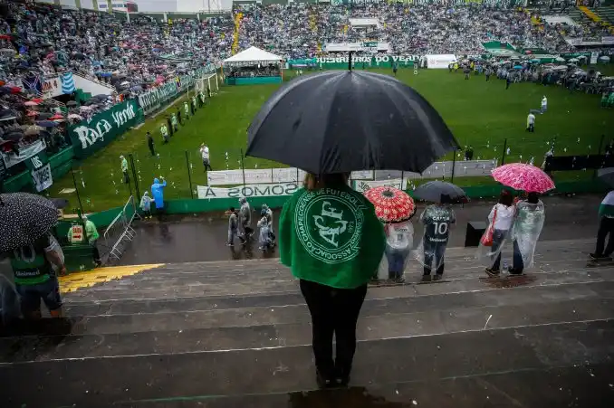 Brasil y Colombia jugarán un amistoso por la tragedia del Chapecoense