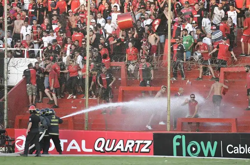 Severa sanción para hinchas de Newell’s