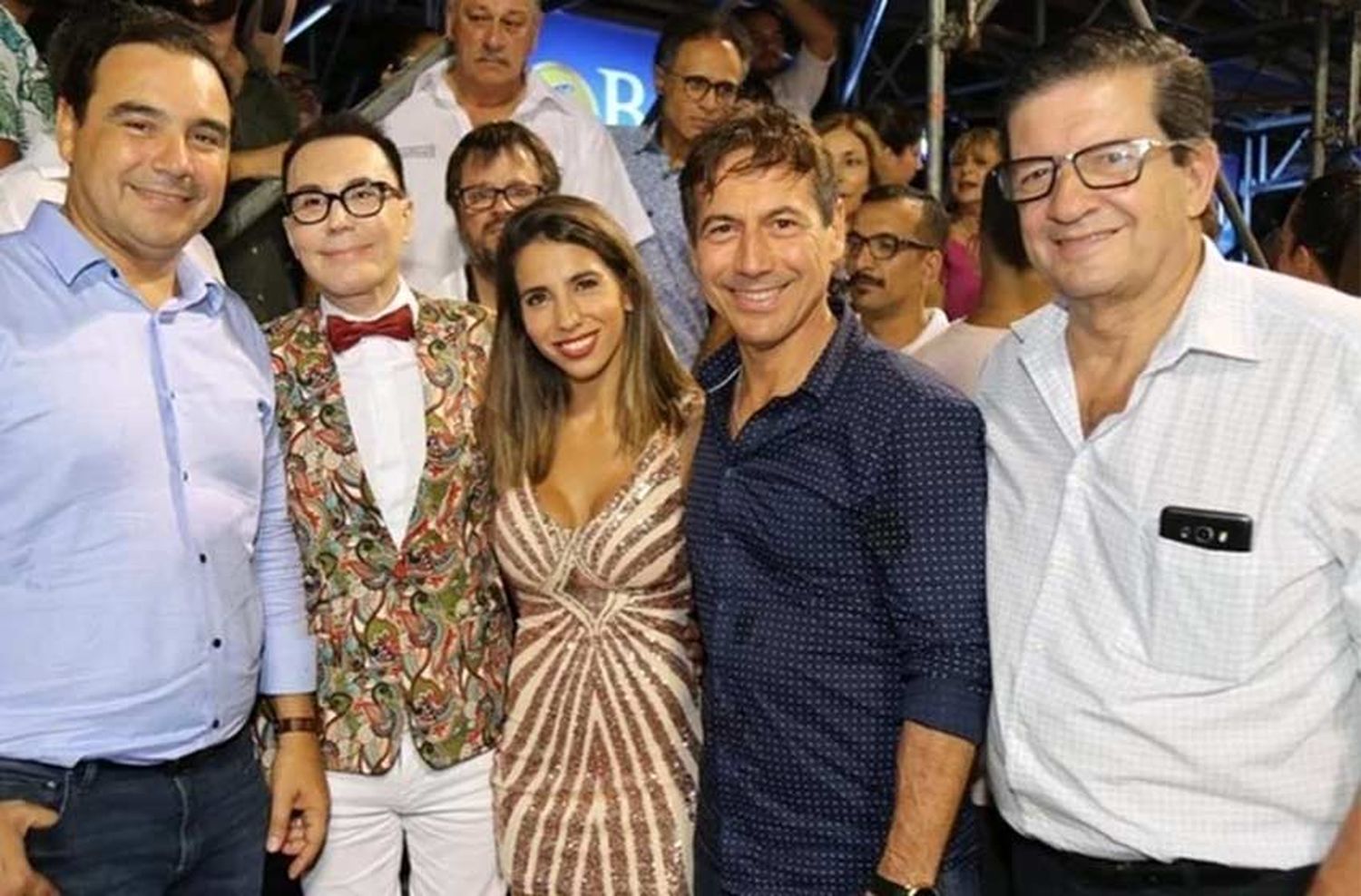 Luis Naidenoff y Cinthia Fernández hablaron de su foto juntos