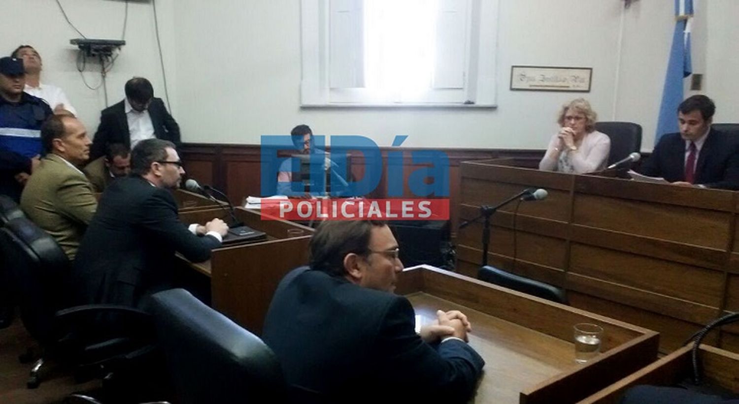 Mala praxis: prisión condicional e inhabilitación para Nemec