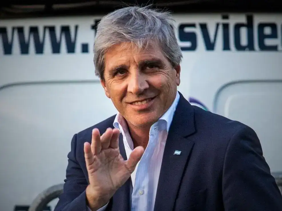 Luis Caputo.