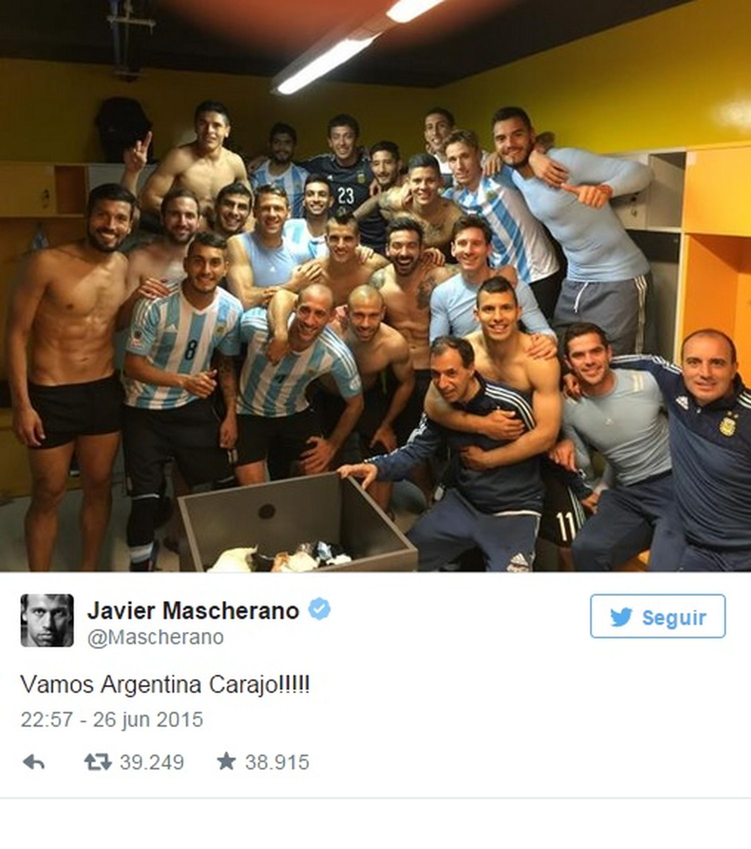 "Vamos Argentina", la foto del festejo en el vestuario