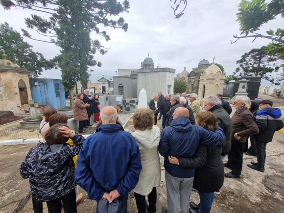 Guillermo Farabollini: homenaje, poesía, emoción y una placa en su nombre