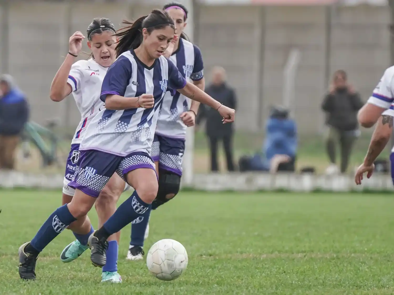 Archivo. Rivadavia viene de caer ante Villa Díaz Vélez y enfrentará a Ministerio