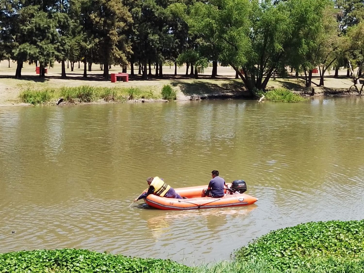 tras dos horas de búsqueda se logró hallar el cuerpo de la víctima.