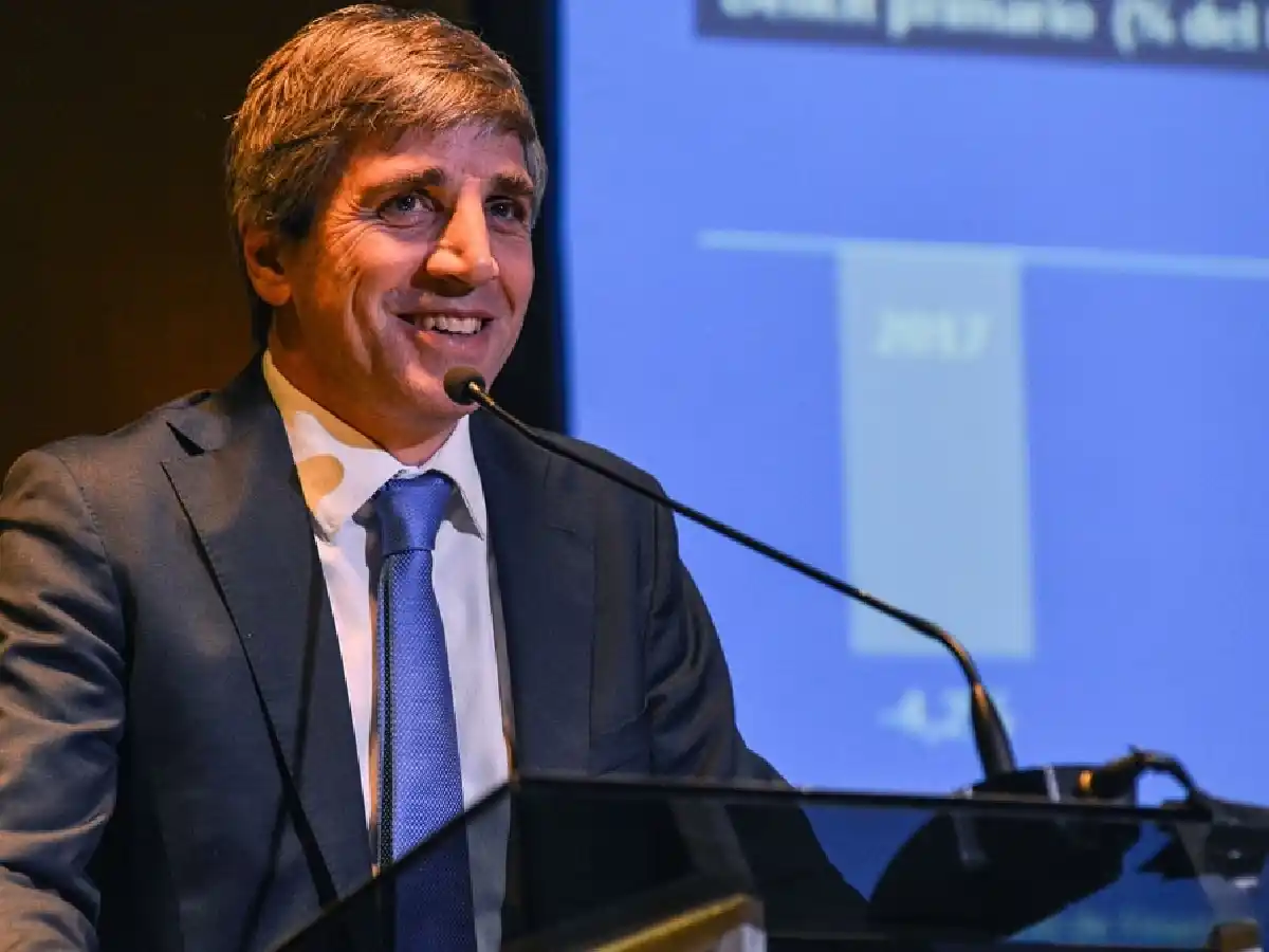 Caputo reemplazará a Sturzennegger como presidente del Banco Central