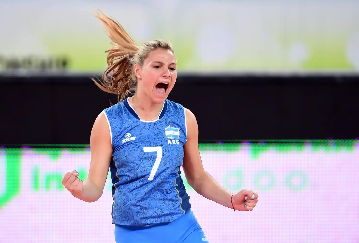 Argentina logró su 1º triunfo con Benítez en cancha