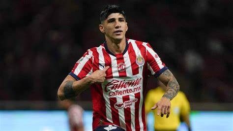 Alan Pulido regresó a Chivas en el 2025