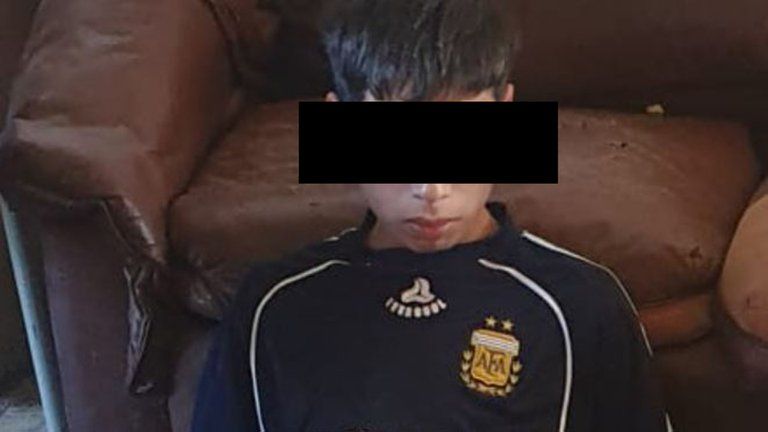 Tiene 15 años y lo detuvieron por matar a un policía de un tiro en la cara