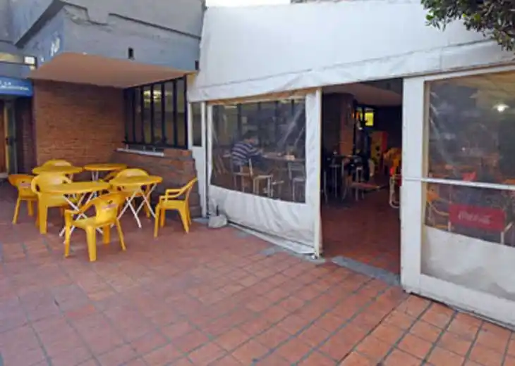 En la Facultad de Derecho las viandas son “incomibles”