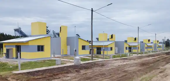 Diez familias cuentan con casa propia