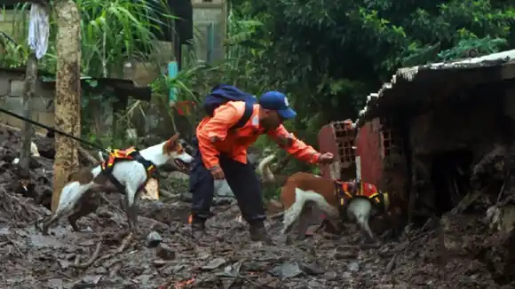 ¡DOS NUEVOS HALLAZGOS! Asciende a 6 cifra de fallecidos por lluvias en Anzoátegui