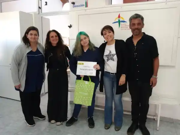 Acciones en Escuela Secundaria Municipal y Escuela Secundaria N° 5 para continuar fortaleciendo el turismo educativo