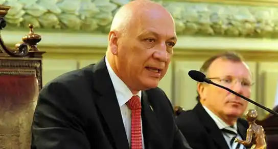 Balearon la casa del Gobernador de Santa Fe, Antonio Bonfatti