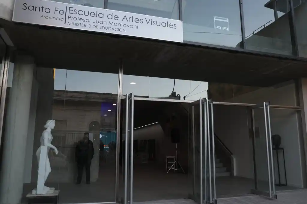 Se inauguró el nuevo Anexo de la escuela de Artes Visuales Juan Mantovani, en la ciudad capital