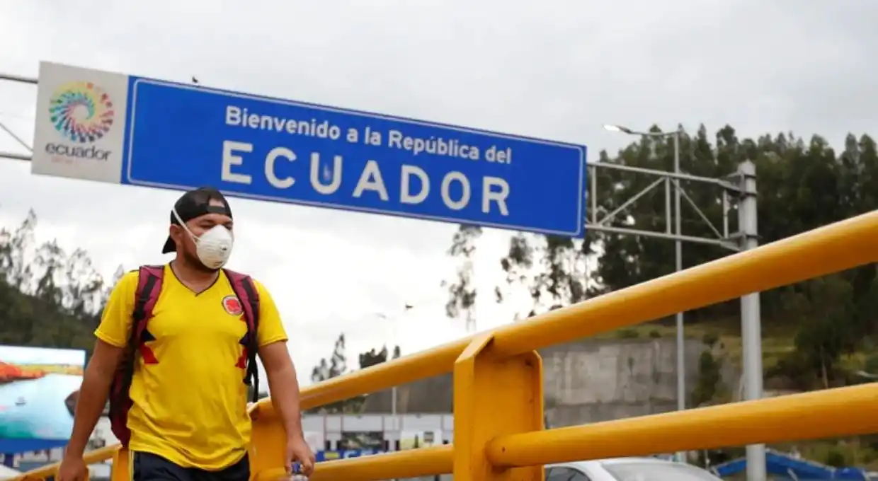 Llegan a Ecuador las primeras vacunas de Pfizer