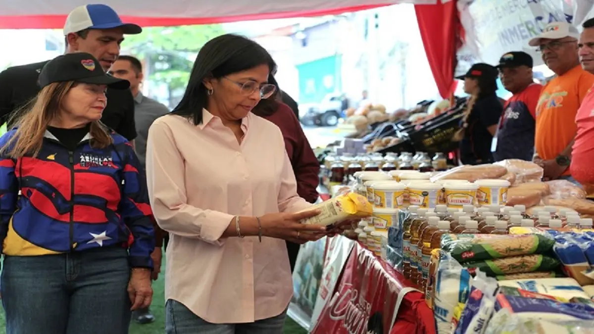 DELCY Rodríguez: “No hay bloqueo criminal que pueda detener a Venezuela”