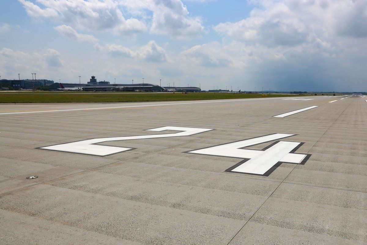 Mantenimiento de otoño: la pista principal del Aeropuerto Václav Havel de Praga cerrará por cinco días