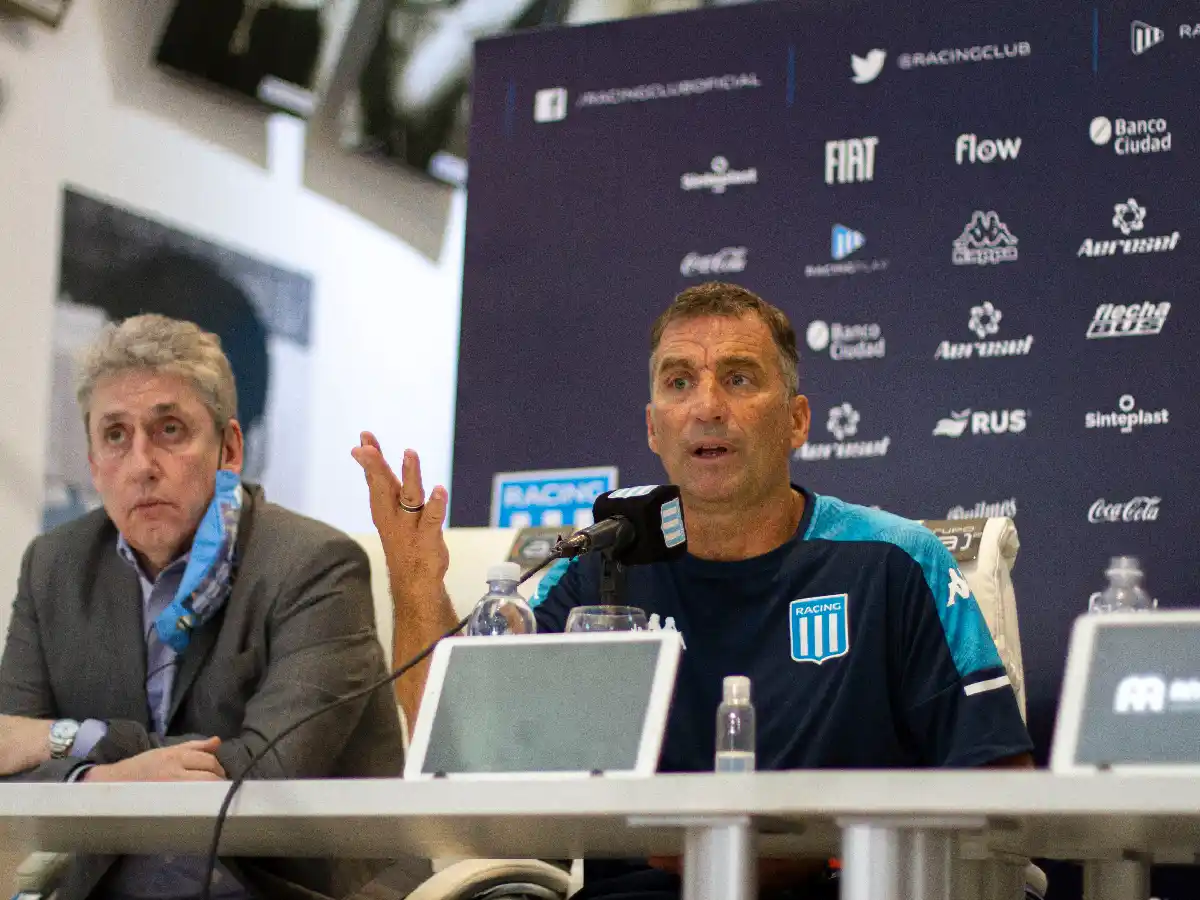 Pizzi fue presentado como técnico de Racing 