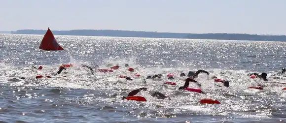 Gamba Genovese e Ignacio Pintos ganadores de las Aguas Abiertas Lago de Salto Grande