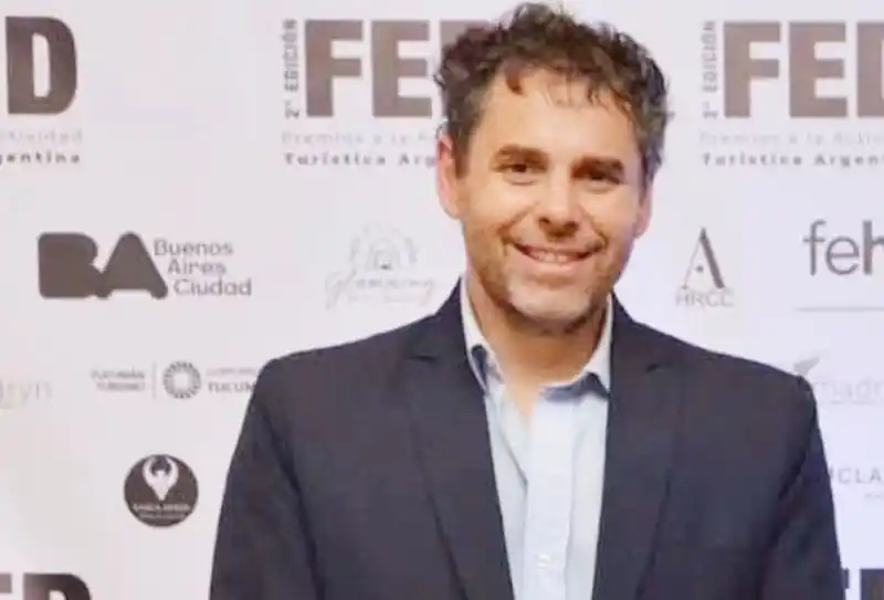 Schvartzman deja la subsecretaría de turismo y continuará al frente del EMCONTUR