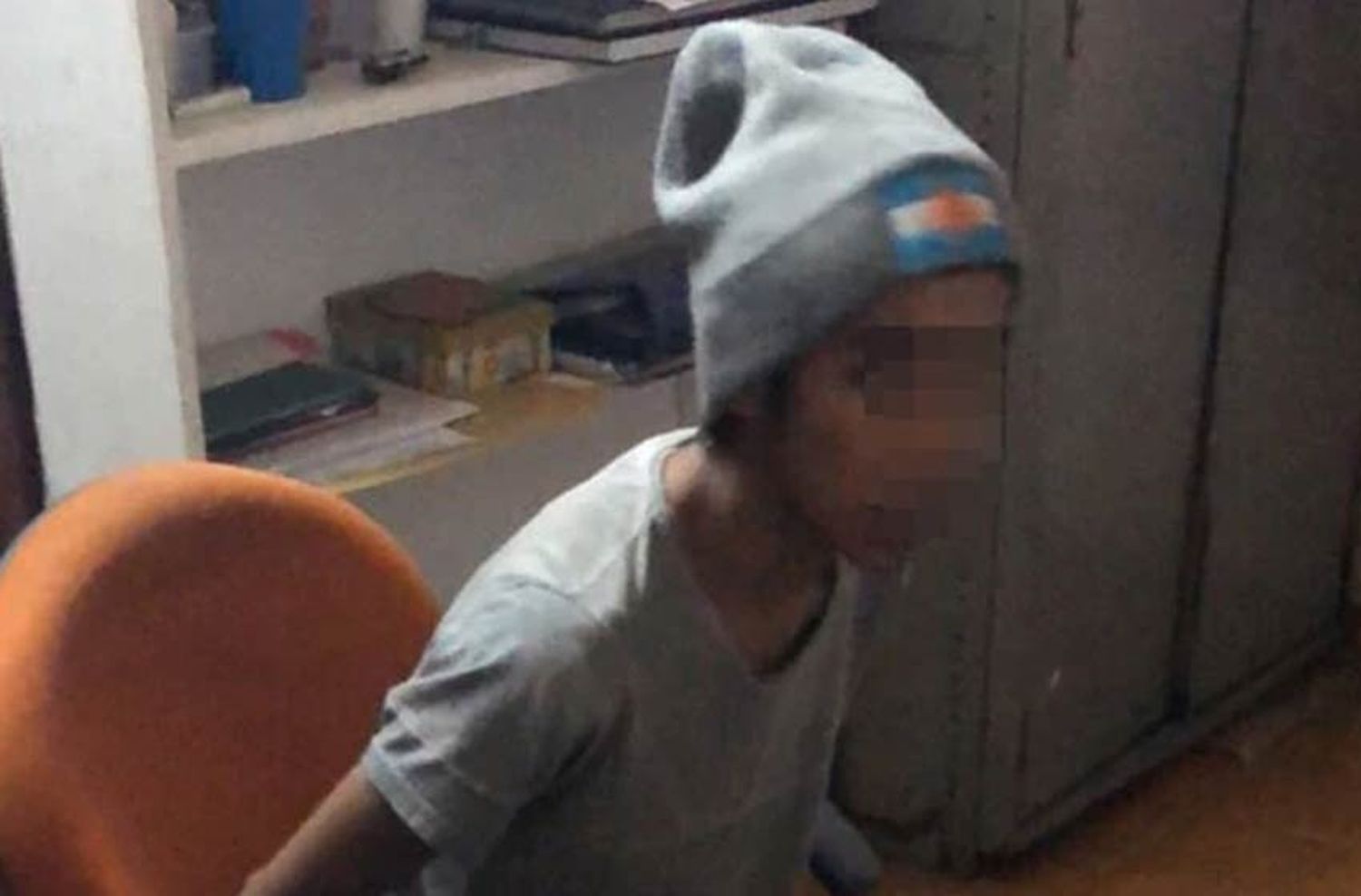 Detienen a un adolescente por el crimen del canillita