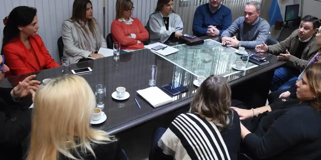 Coordinan la implementación del Juzgado de Paz con Competencia en Familia