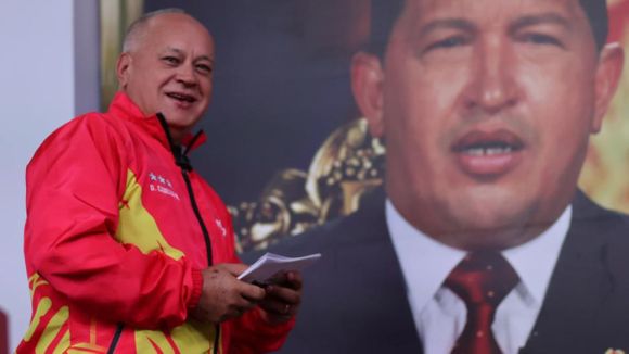 Cabello acusa a María Corina de estar tras presunto atentado contra un templo judío en Caracas