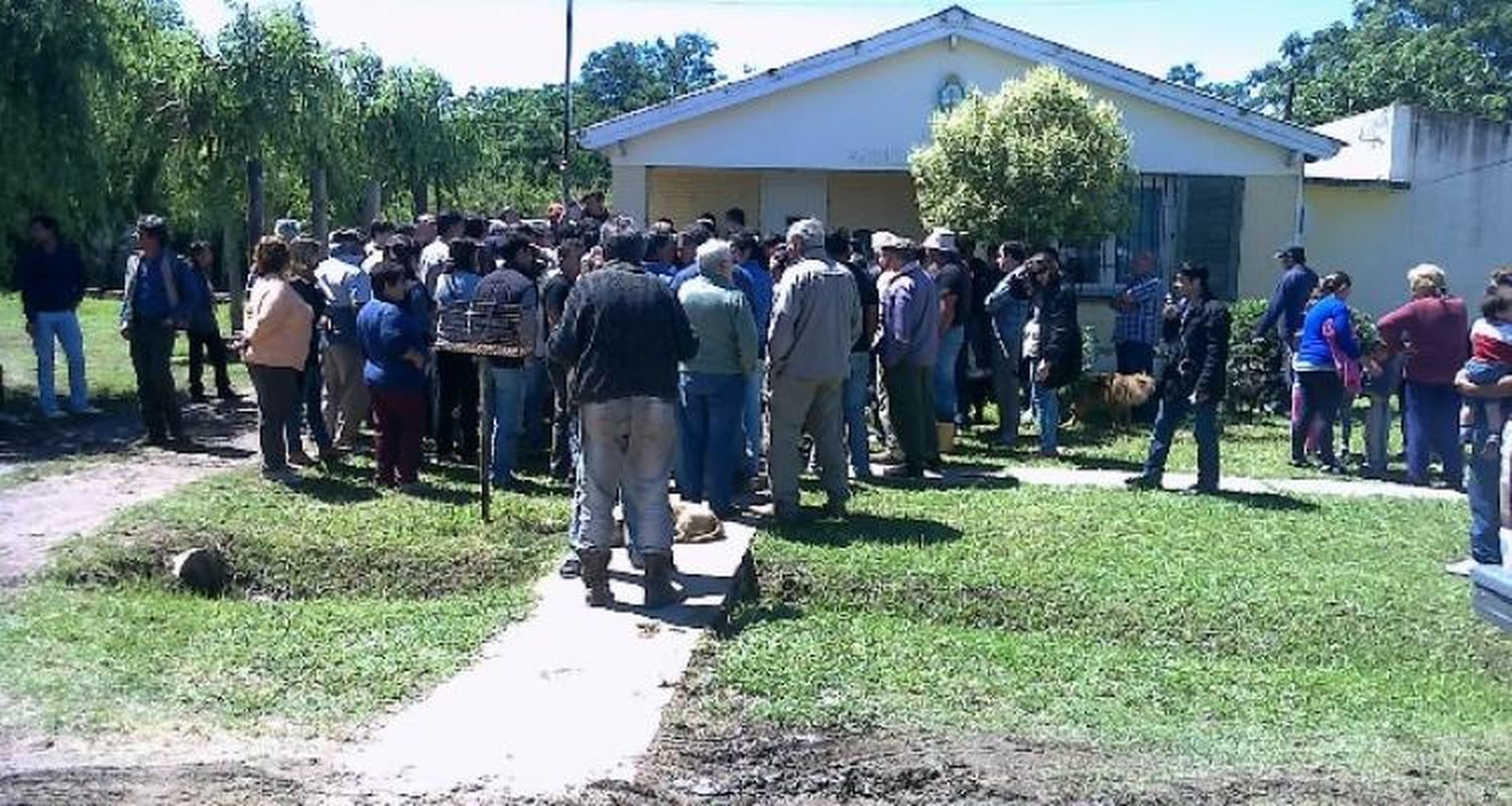 Vecinos de Pueblo Doyle reclaman la reapertura del Destacamento policial