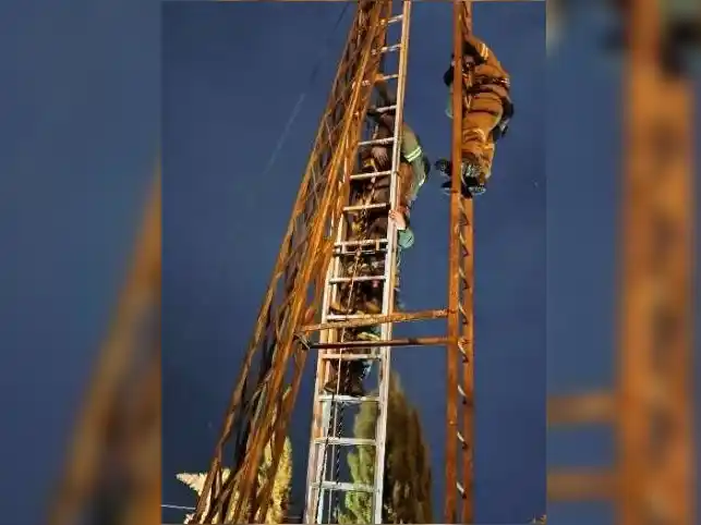 El menor tiene 15 años y fue trasladado al Hospital luego del episodio.