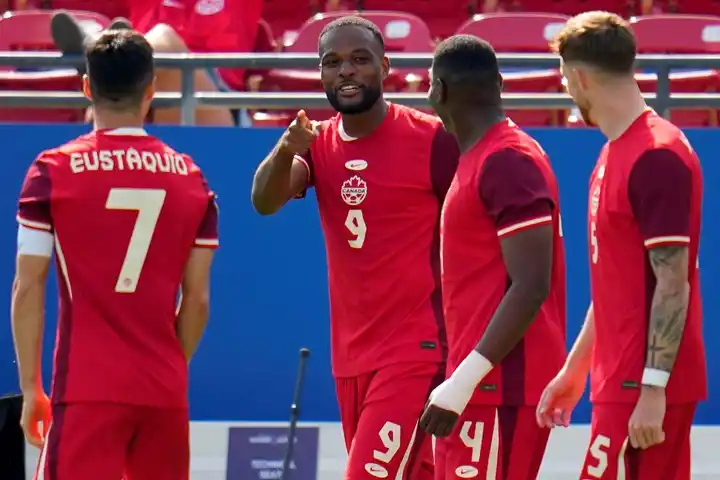Canadá clasificó por primera vez a una Copa América al ganarle 2-0 frente a Trinidad y Tobago. Foto: AFP
