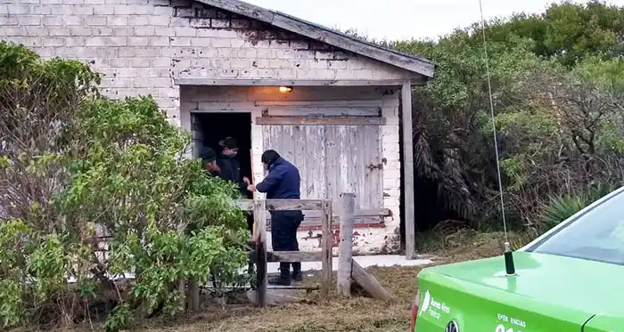 Vecinos evitaron que una pareja usurpe una casa