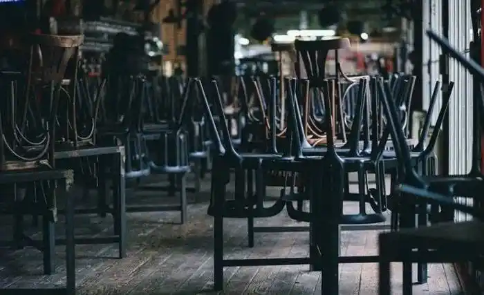 Los gastronómicos afirmaron que las nuevas restricciones son �Sun mazazo⬝ para el sector