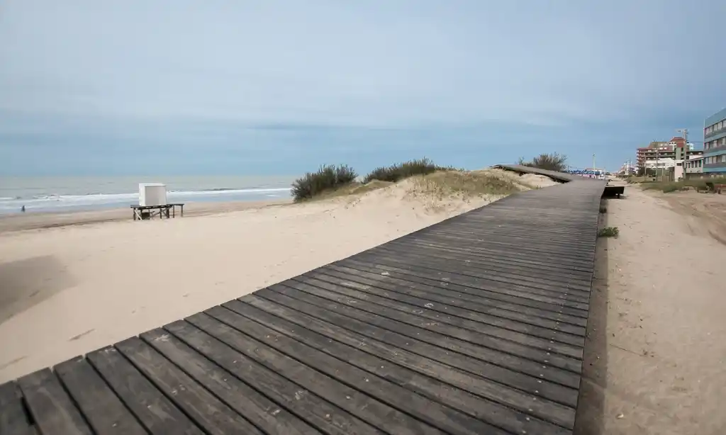 A partir de octubre las parejas que lo deseen podrán casarse en las playas de Villa Gesell