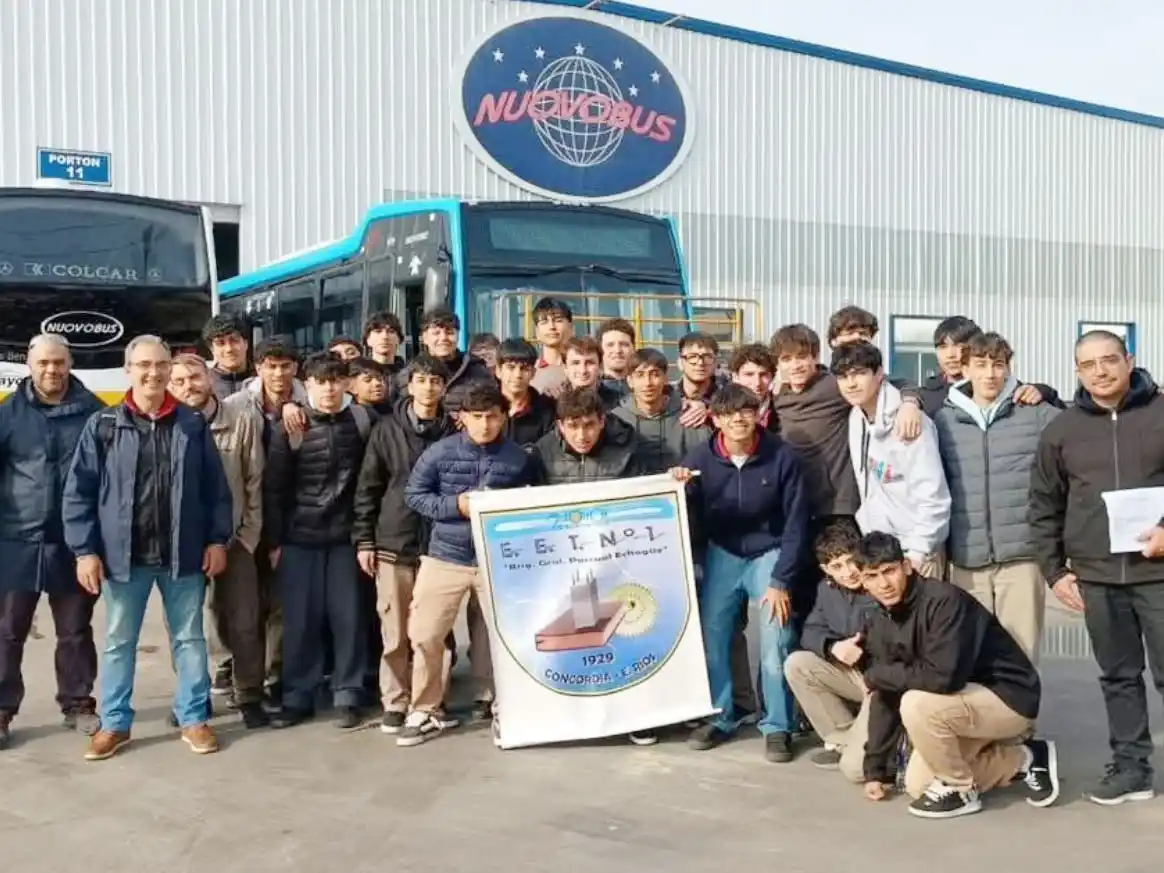 Estudiantes de la Técnica N° 1 realizaron una visita educativa al Parque Industrial del Oeste